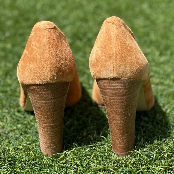 BCBG camel suede chunky heels - Picture 5 of 5